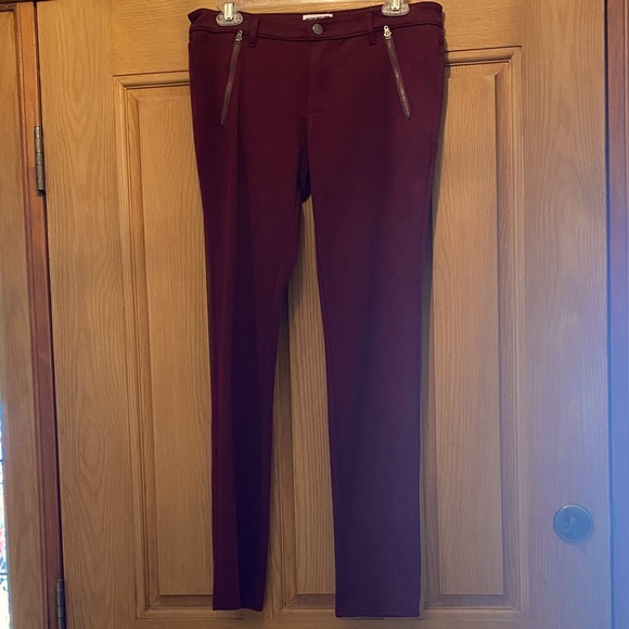 Burgundy Slim Fit Pants with Zipper Pockets - Picture 1 of 5